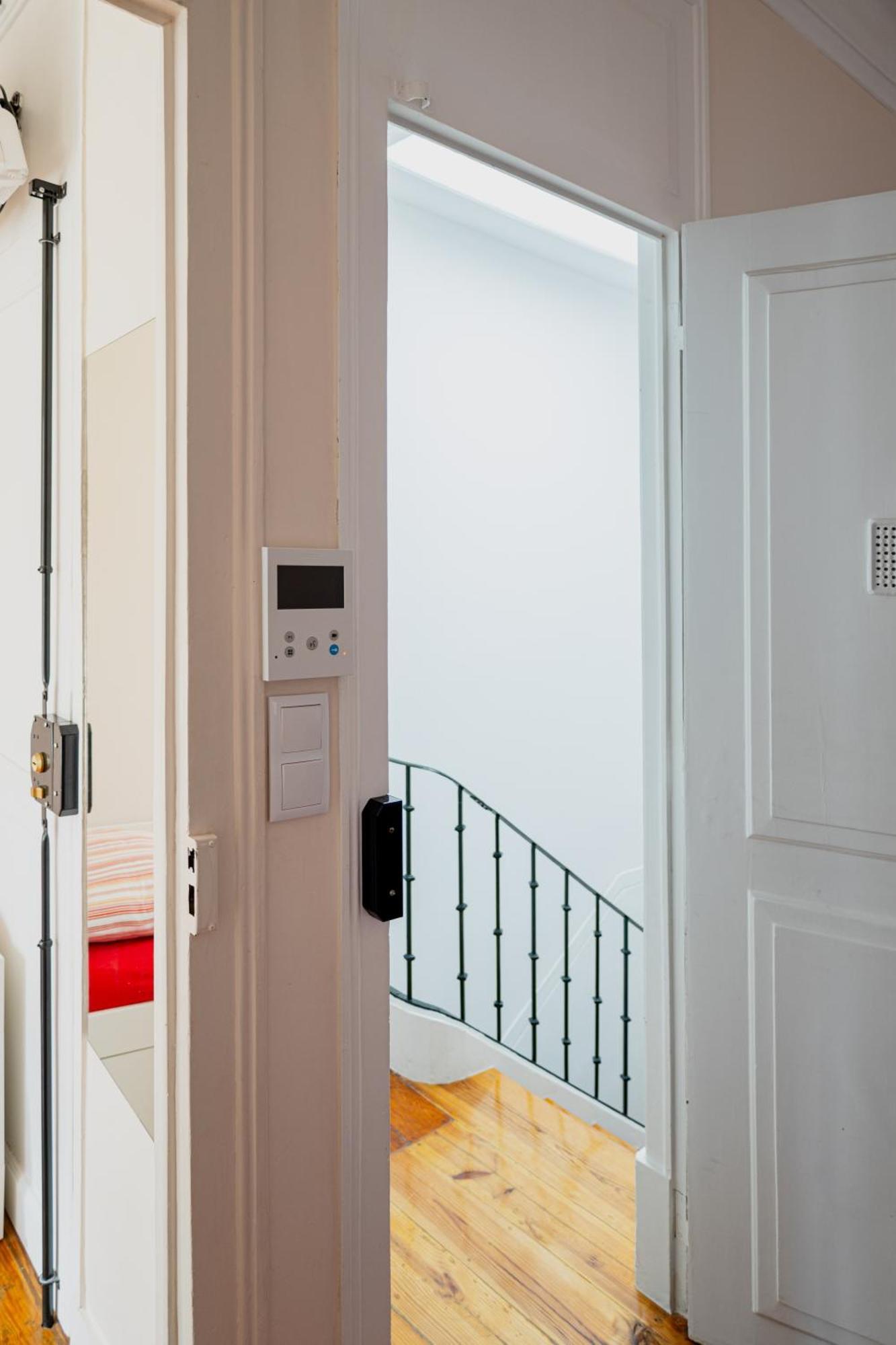 Angels Homes-N27, 3ºfloor - Bairro Tipico, Centro Lisboa المظهر الخارجي الصورة
